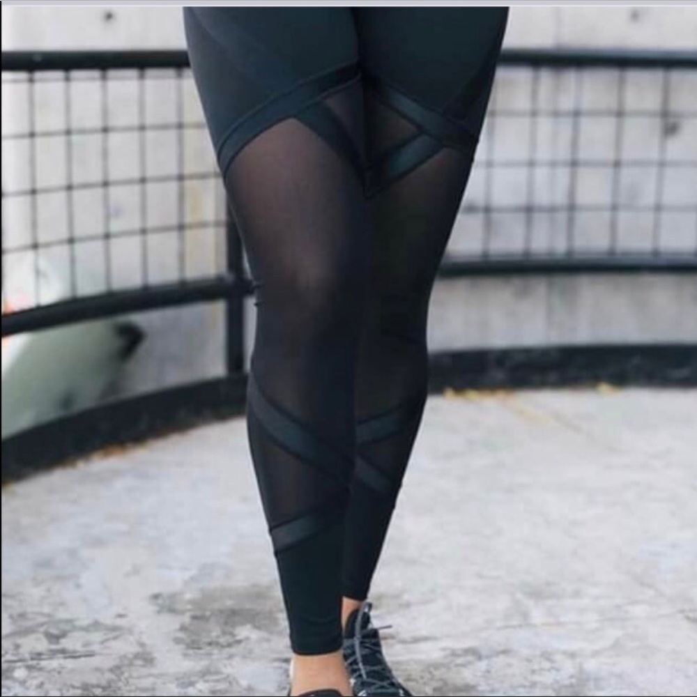 Zyia Ribbon Mesh Luxe Leggings